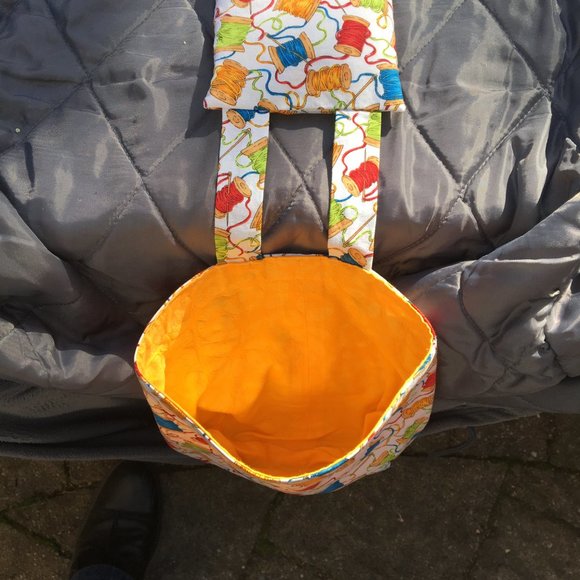 NEW Pin Cushion with Waste Bag - Picture 2 of 2